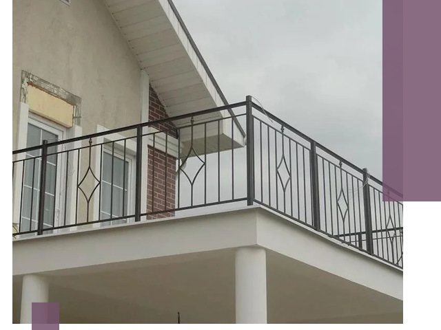 Изготовление балконных ограждений в Каменске-Шахтинском из металла и стекла