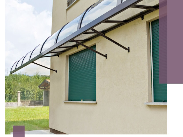 Козырьки над окнами в Каменске-Шахтинском — изготовление и монтаж по выгоде