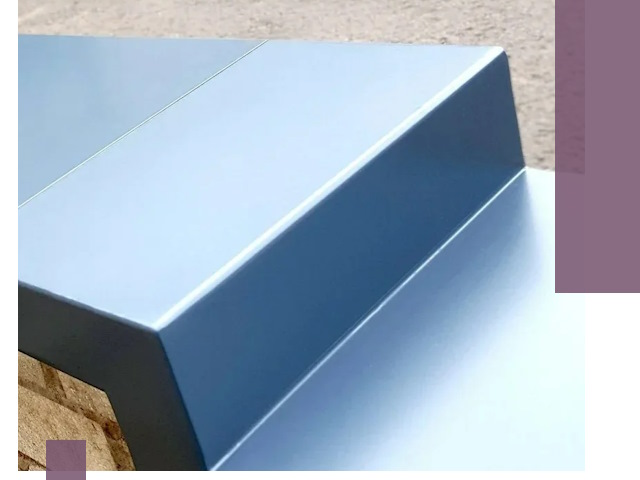 Крышки на парапет в Каменске-Шахтинском: изготовление и монтаж под ключ