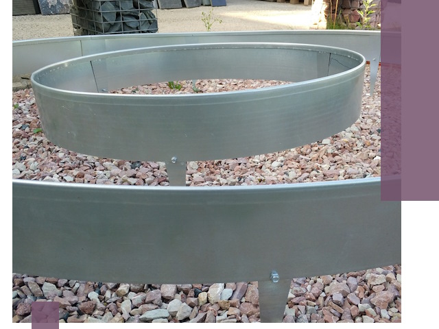 Нержавеющие бордюры под ключ в Каменске-Шахтинском — изготовление и монтаж